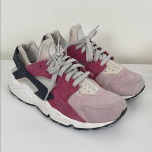 Nike Air Huarache Run Light Bone Pink Gray Women’s 9.5 Athletic Shoes